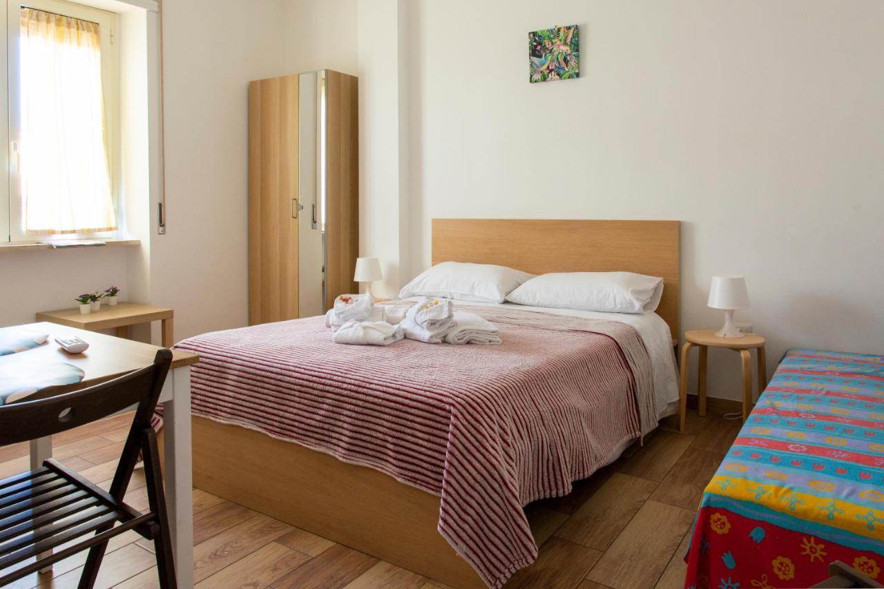 B&B Da Roberto Napoli Ngoại thất bức ảnh