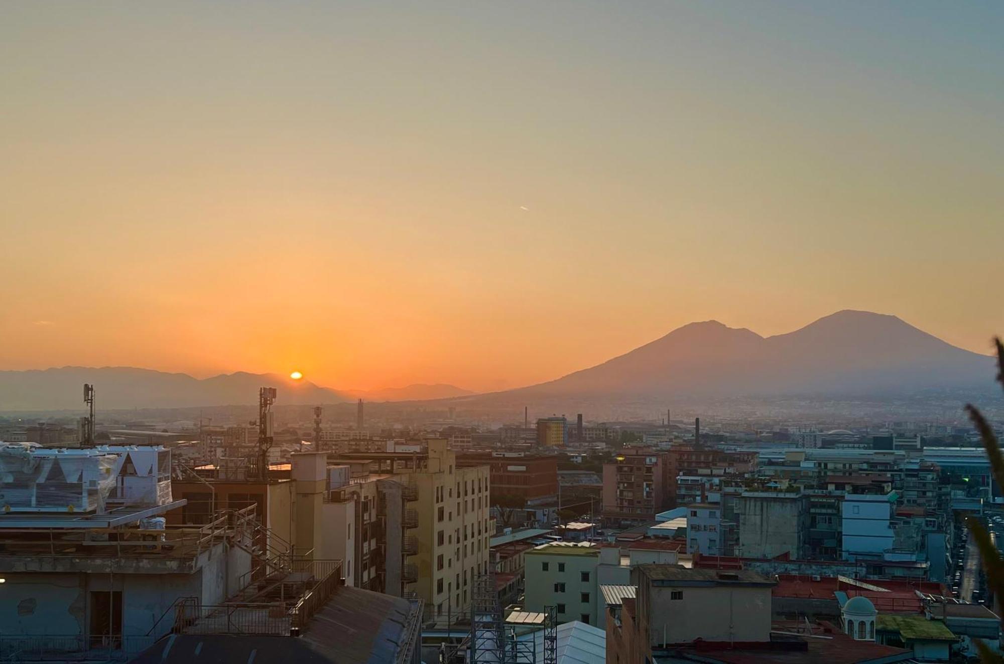 B&B Da Roberto Napoli Ngoại thất bức ảnh